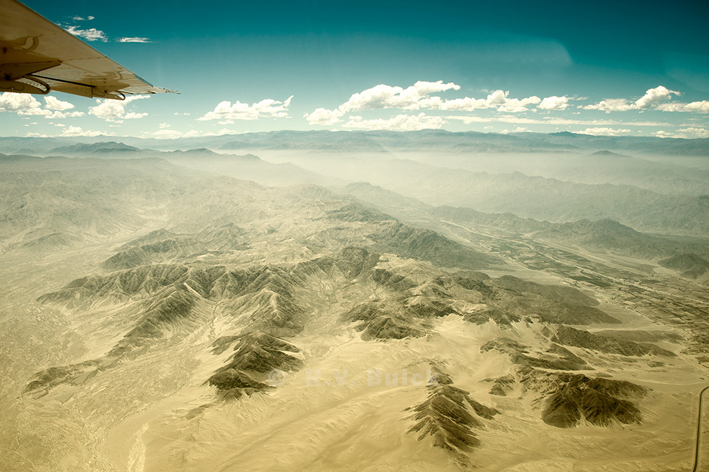 Desert between Ica and Nazca.